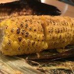 ピッツェリア エ オステリア ムギ - 窯焼とうもろこしとカラスミ 680円。