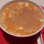 Shang Palace - 燕の巣、蟹みそ、蟹肉入り海鮮と豆腐のスープ