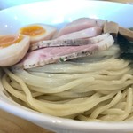 麺屋 いえろう - つけ麺の麺アップ