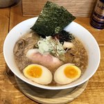 麺屋 いえろう - 牛骨煮干ラーメン特製のせ