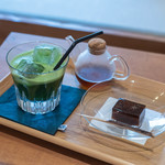和三盆 恵菓 - 沙糖羊羹（さたうやうかん）＋冷抹茶（ひやしまつちや）