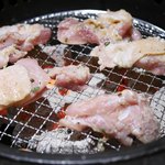 肉と日本酒 - 2018/5/6  焼いてます。