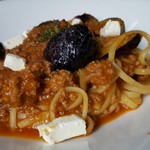 トロ コーヒーアンドベーカリー - 揚げナスとチーズのボロネーゼパスタ 1000円