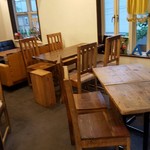 トロ コーヒーアンドベーカリー - 内観