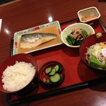 和風レストランまるまつ - 