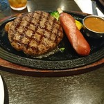 馬車道 千葉幸町店 - プレミアムハンバーグと骨付きソーセージ