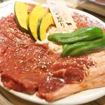 本気焼肉 肉とめし 肉寿司 - 