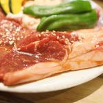 本気焼肉 肉とめし 肉寿司 - 