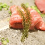 本気焼肉 肉とめし 肉寿司 - 