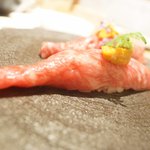 本気焼肉 肉とめし 肉寿司 - 