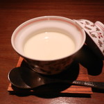 円山　十六夜 - サービスの茶碗蒸し