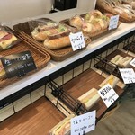 パン&デリ デマージ - 店内は、サンド系とマフィンのみ（２０１８．７．９）