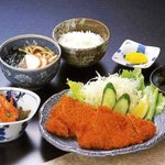 Soba hei - ボリュームたっぷり　やわらかわらじ豚かつご膳