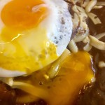 カフェ パルメイラ - 目玉焼きを崩しながら食べると、これがまた美味しいっ！！