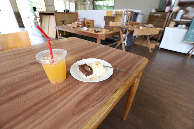 Wakakusa Yama Palette photo 2