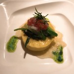 まふぐの白子と人参のムース状のガレット