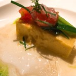 ル・ジャルダン・デ・サヴール - まふぐの白子と人参のムース状のガレット 断面