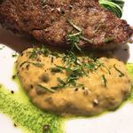 ル・ジャルダン・デ・サヴール - 鹿児島県産黒毛和牛の炭火焼 タルタル仕立てのタルタルアップ