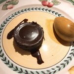 ル・ジャルダン・デ・サヴール - コニャック風味のフォンダンショコラとキャラメルのアイス