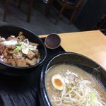 満足ヌードル ラーメンハウス - 
