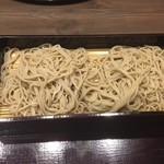 天ちら・蕎麦 あ.まると - 蕎麦は二八か？量は少ない