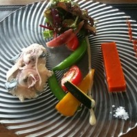 コンヴィヴィアリテ・イチノセ - 前菜　色とりどりの季節野菜をふんだんに♪