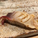 鮨西光 - 北寄貝　炙りで