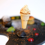 ラトラスフィス - ランチコース 7371円 のデセールに見立てる3種類のフォアグラ シェフのフィロソフィー