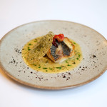 ラトラスフィス - ランチコース 7371円 の黒鯛のポワレ 磯の香りと野菜の旨味