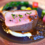 ラトラスフィス - ランチコース 7371円 の鴨胸肉のロースト 鴨のエキスとジュドフォアグラ