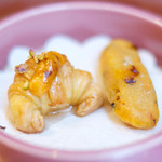 ラトラスフィス - ランチコース 7371円 のケークサレ、クロワッサン