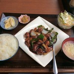 中華料理 香香 - 酢豚定食 700円
