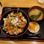Totogura Nemuro - 豚丼