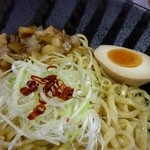 ラーメン人生JET600 - あぶり豚そばの味玉＆白髪ネギ＆チャーシュー