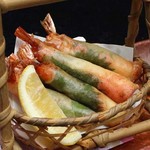 Crispy shrimp and cod roe spring rolls