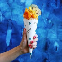 食品サンプル　ソフトクリーム　ホットドッグ　まいづる 布引ハーブ園「ハニーデュウ」のホットドッグ＆ハーブティーと