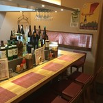 お酒とごはん　菜々 - 12席のカウンターです