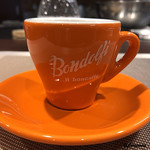 リナシメント - お気入りのオレンジのカップ