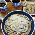 手打うどん はりや - ザルうどん到着