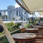 T.Y.HARBOR - まだすいてる時のテラス席