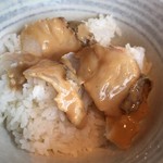 鯛をご飯に乗せる
