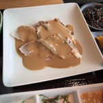 こんぶや - ごまだれがかかった鯛