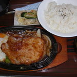 Ajido Koro Shimmachi - ロースステーキ定食（￥１０００）