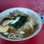 八幡屋 - ラーメン。４００円也。懐かしくて心が優しくなれるんです。