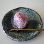 シャトレーゼ - 料理写真:さくらんぼ餅