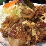 Restaurant Kirari - 鶏唐揚げアーモンドがけ