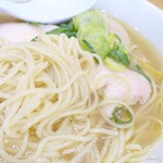 らぁめん たんぼ - 2018年3月　とくせい塩らぁめんの麺の具合