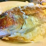 ブラッスリー・ハル - 鯛の塩釜焼き