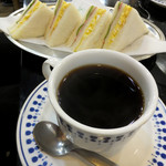 モーニング（サンド・ホットコーヒー）380円