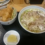 肉うどん（名寄大雪豚）700円＋海老天丼500円